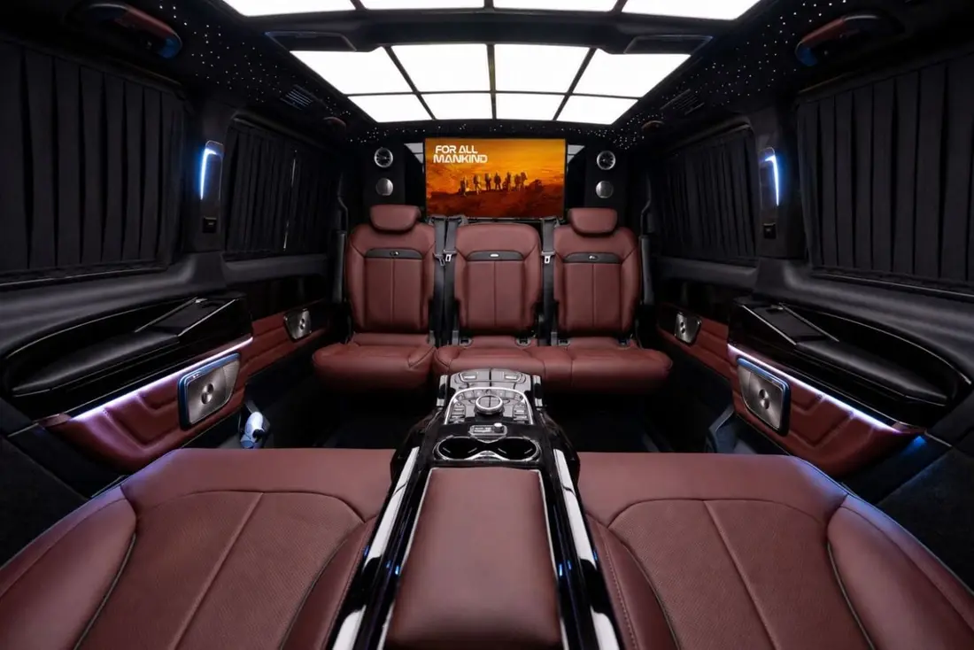 Mercedes-Benz V300 2026 – photo 1