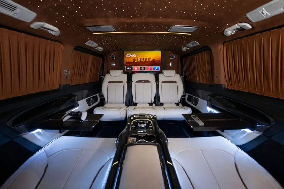 Mercedes-Benz V300 2026 – photo 1