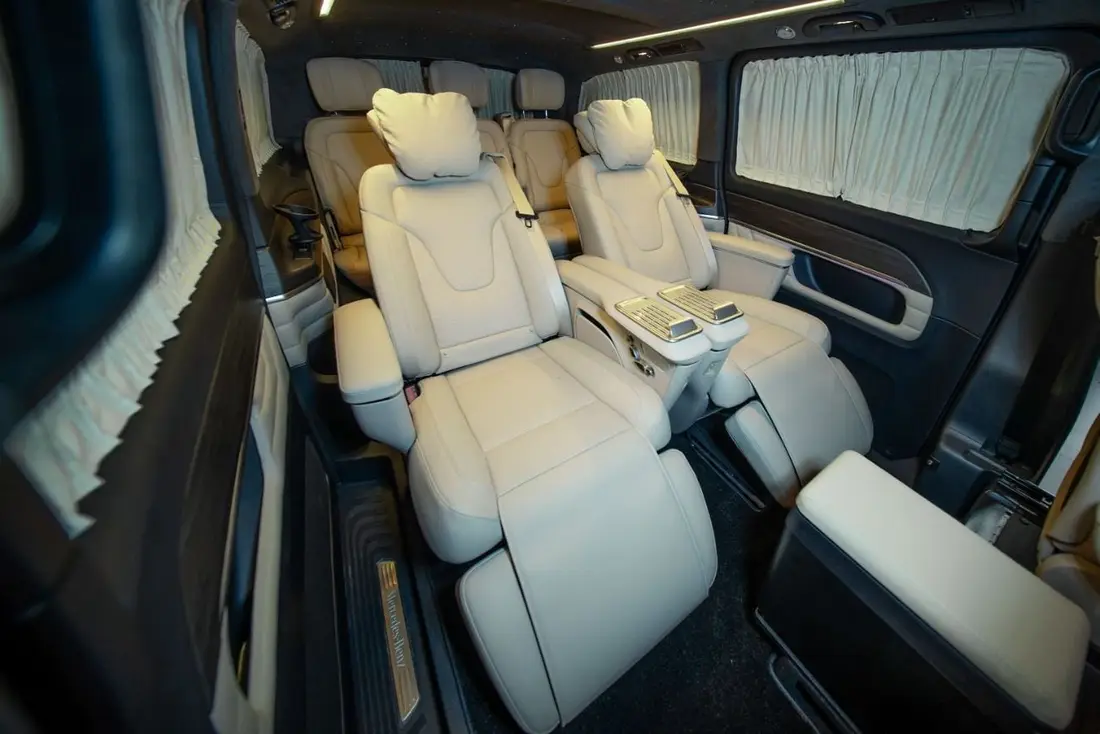 Mercedes-Benz V300 2026 – photo 1