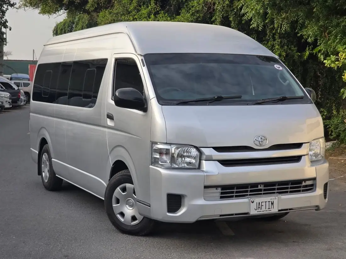 Toyota Hiace 2016