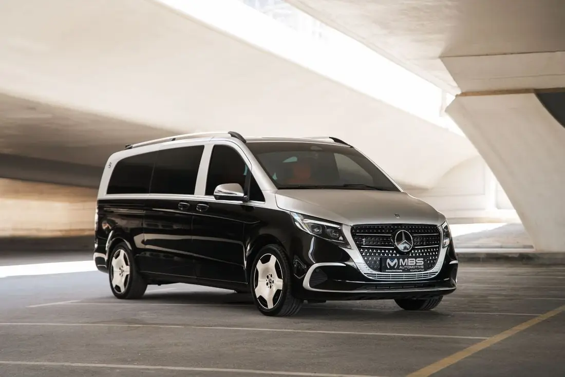 Mercedes-Benz V300 2026