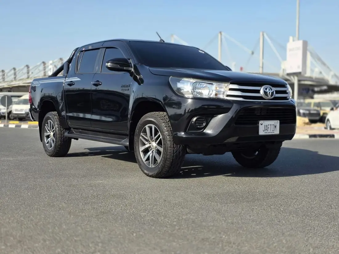 Toyota Hilux 2018 – photo 1