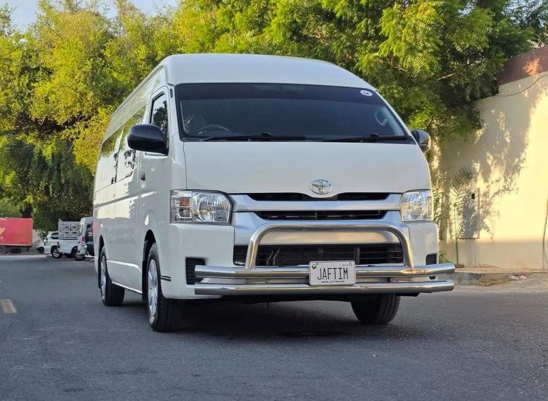 Toyota Hiace STANDARD 2015