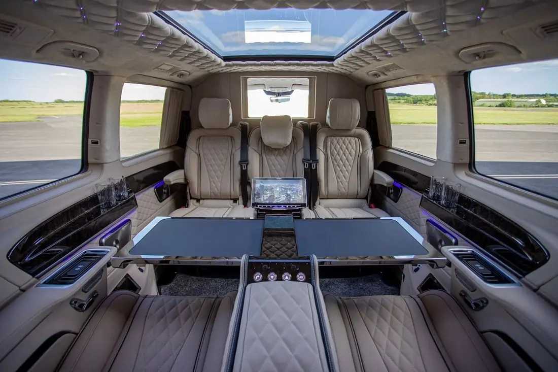 Mercedes-Benz V300 2027 – photo 1
