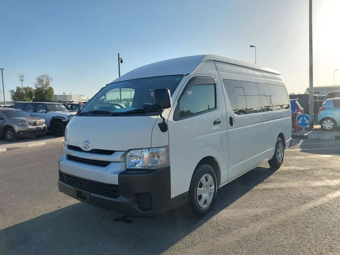 Toyota Hiace STANDARD 2015