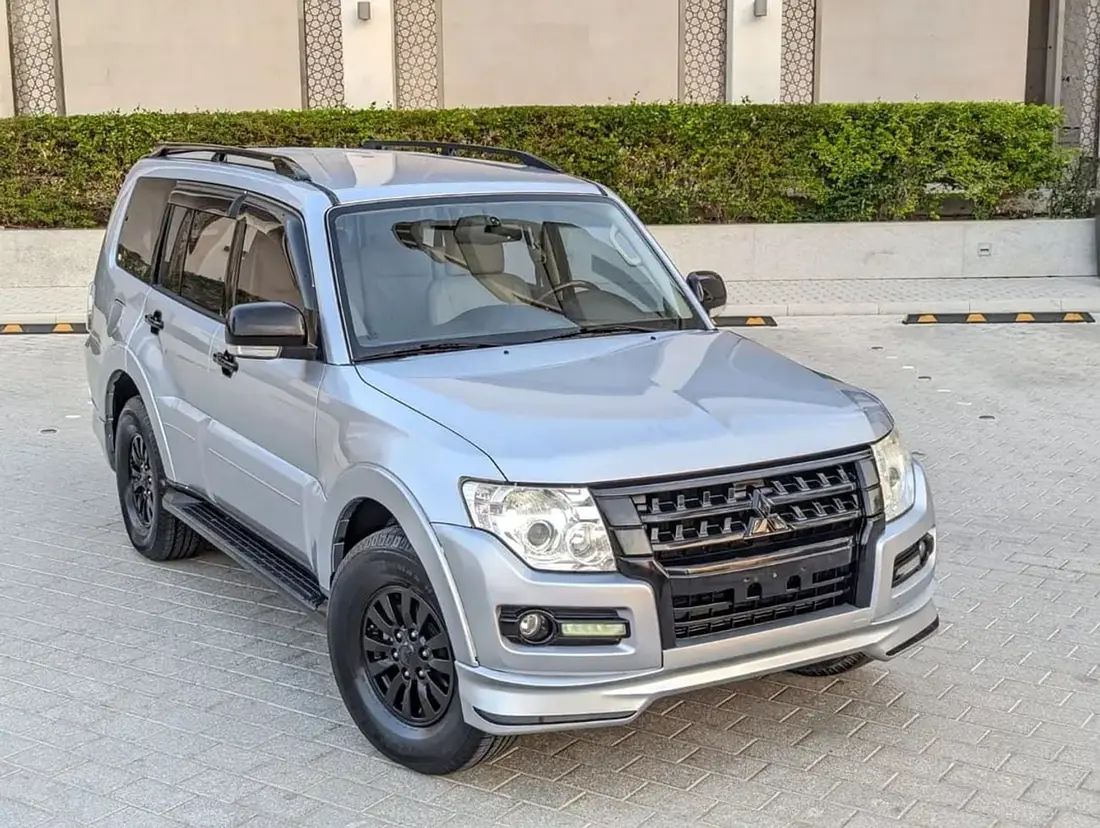 Mitsubishi Pajero GLS MIDLINE 2015