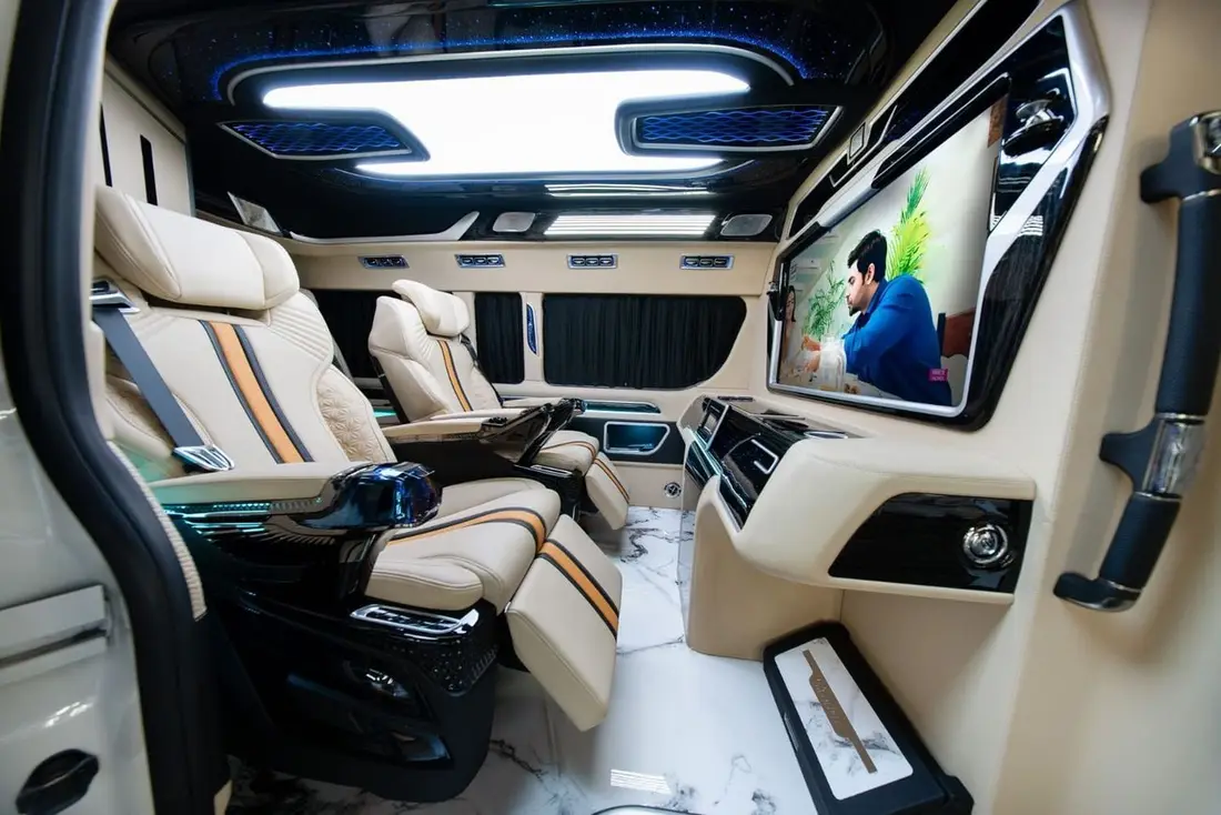 Toyota Hiace GL 2025 – photo 1